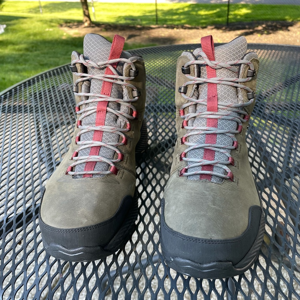 Brand new Merrell boots
